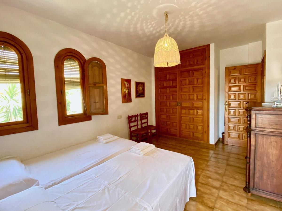 Precioso En Junto Al Mar Con Garage Privado * Almunecar