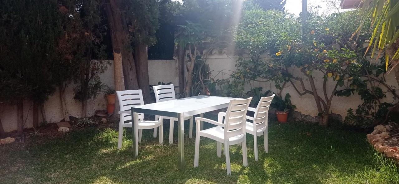 Precioso En Junto Al Mar Con Garage Privado Almunecar